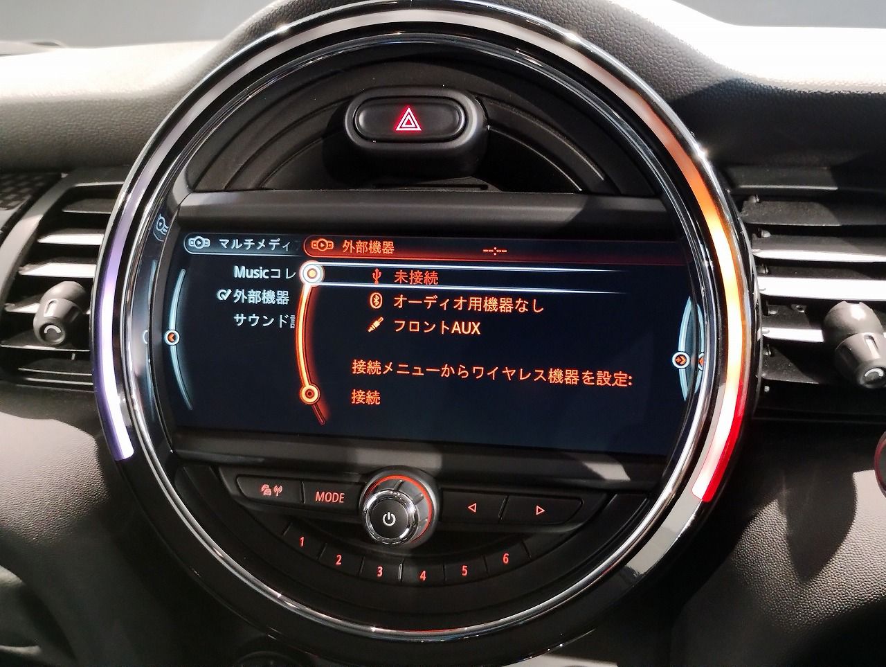 F55 COOPER S D(AT)