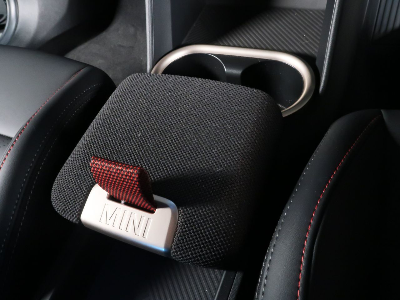 U25 MINI John Cooper Works Countryman ALL4