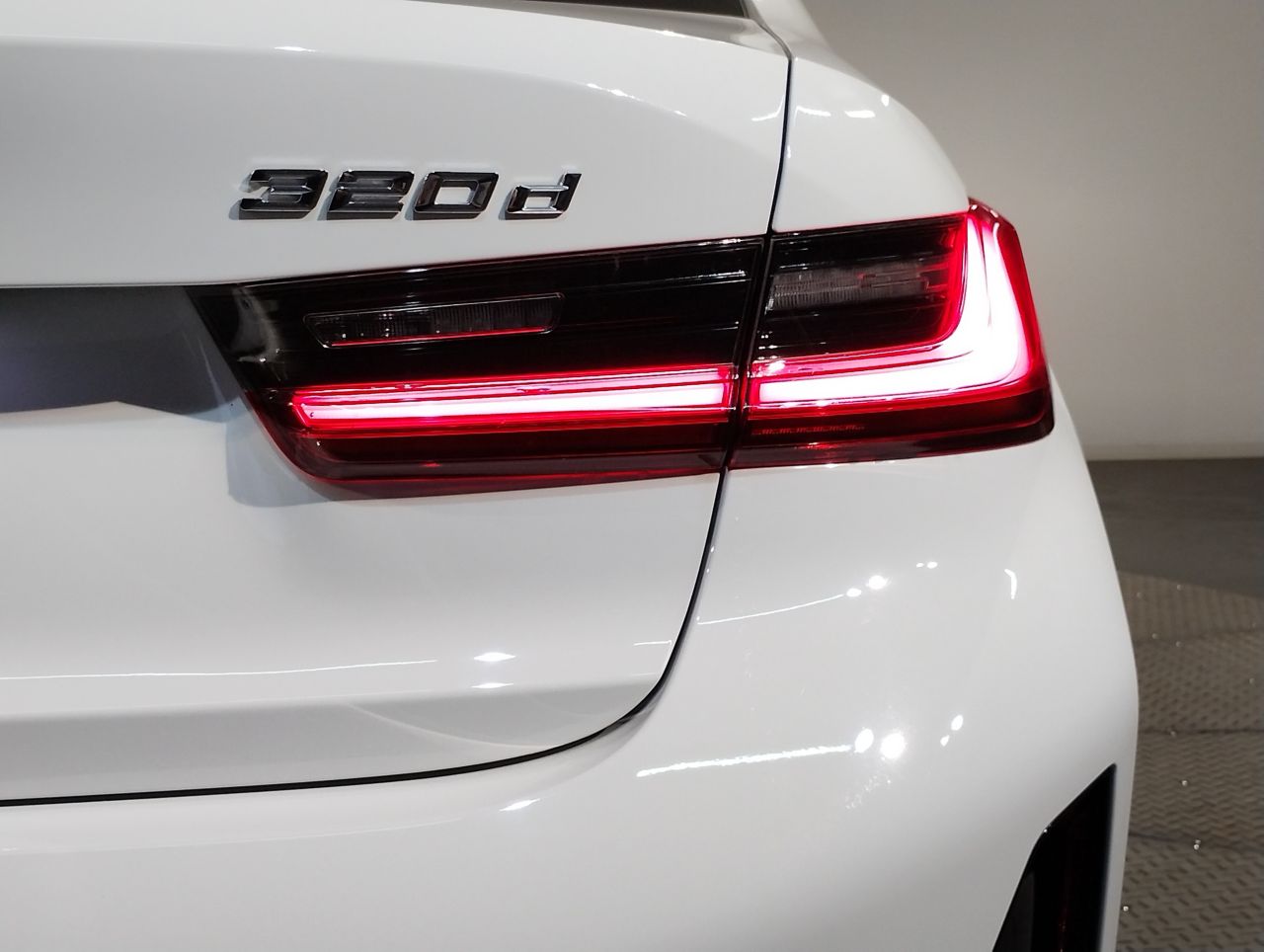 320d xDrive Berline RHD