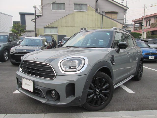 MINI COOPER D CROSSOVER.