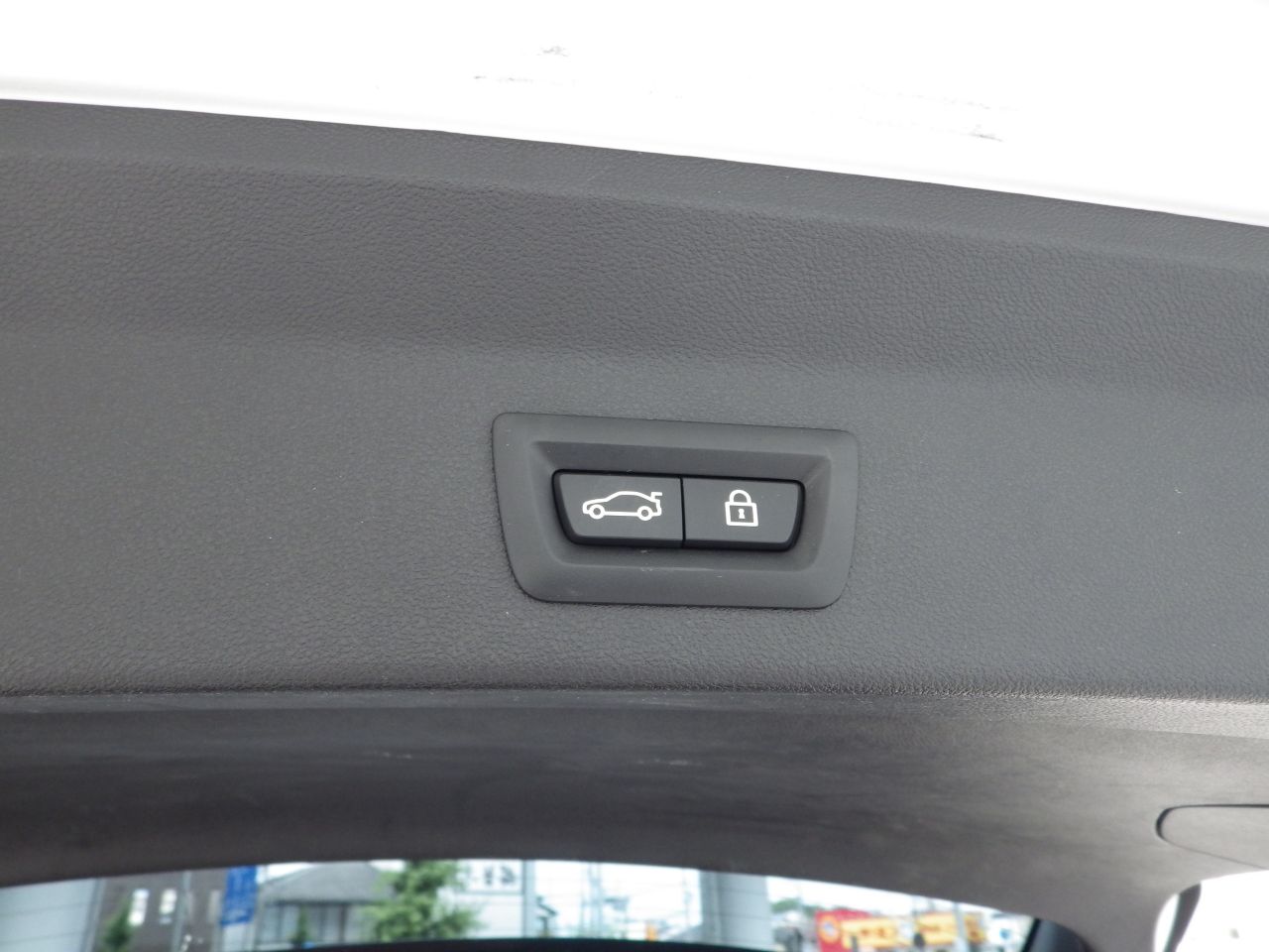 X3 20D