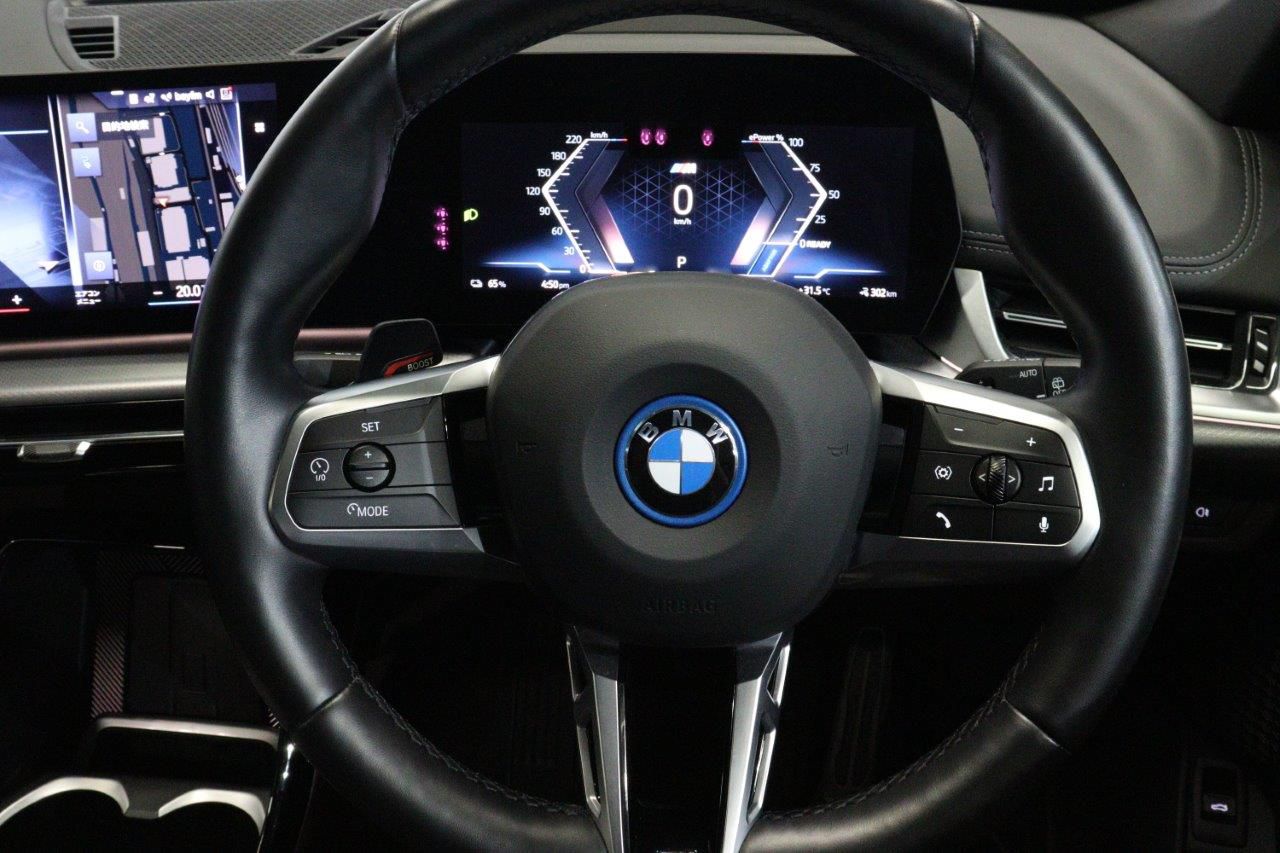 U11 iX1 xDrive30