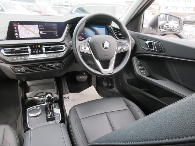 F40 118d Sports Hatch 5-door B47 2.0d