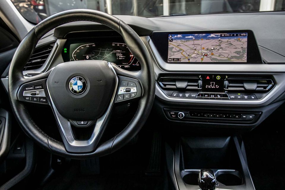 BMW 118