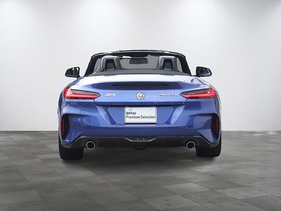 G29 z4 sDrive20i RHD