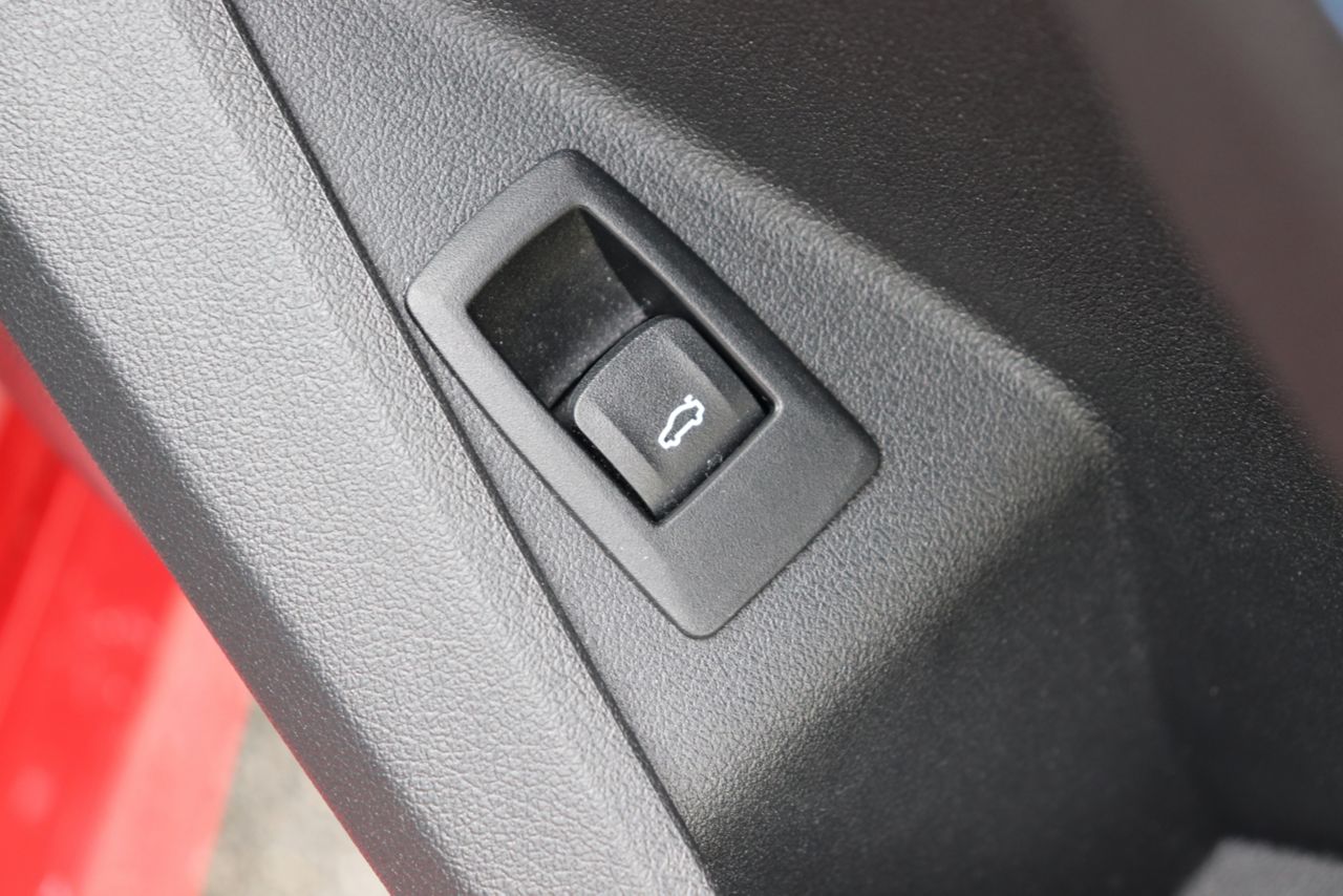 F40 118d Sports Hatch 5-door B47 2.0d