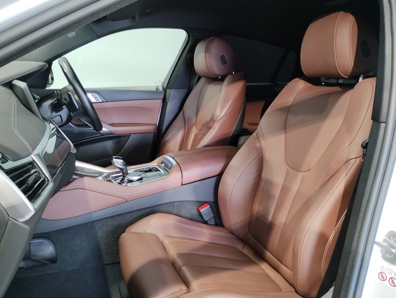 X* M50i RHD