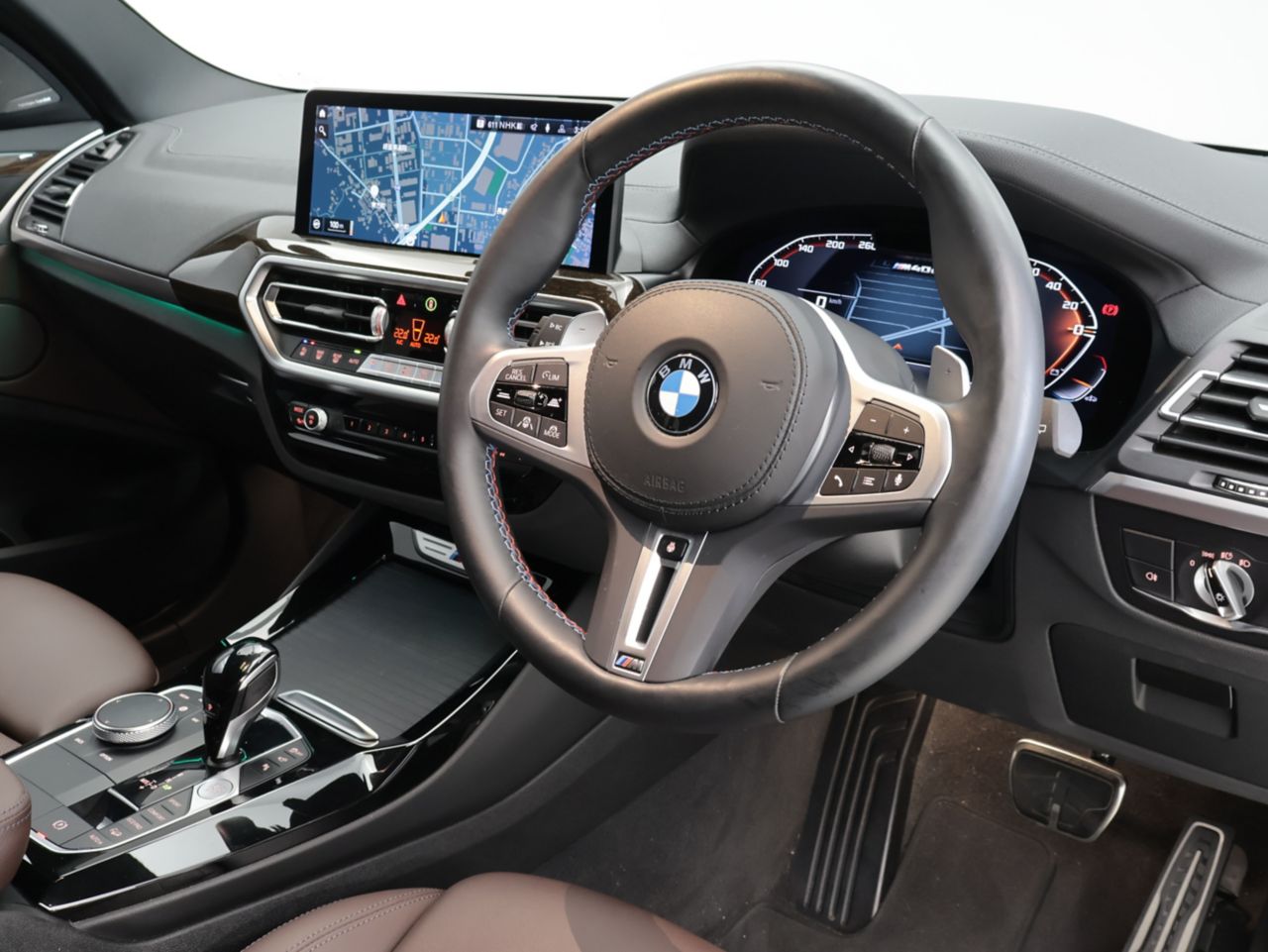 G01 X3 M40d RHD LCI ZA