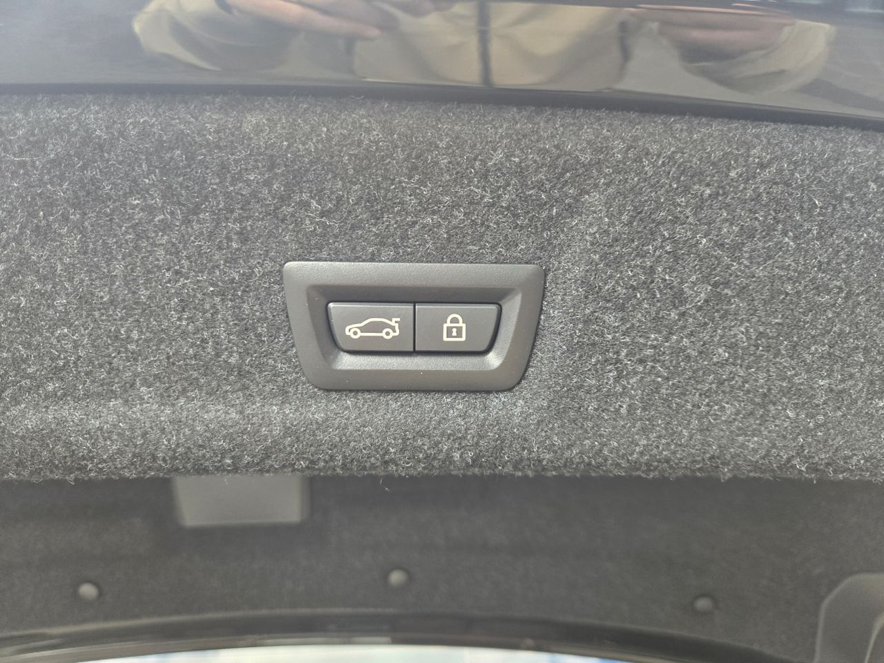 G20 320d xDrive RHD Saloon