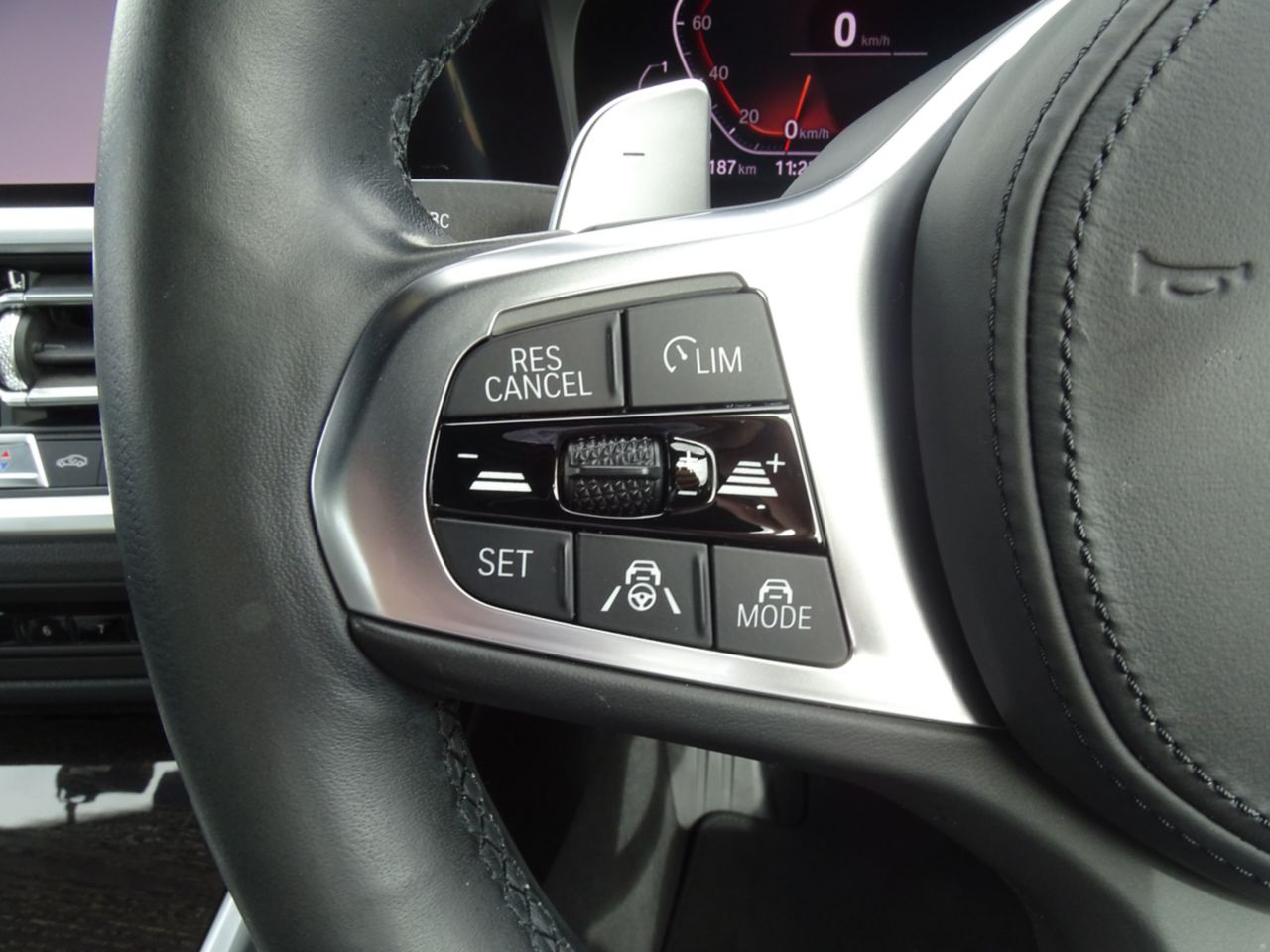 G20 320d xDrive RHD Saloon