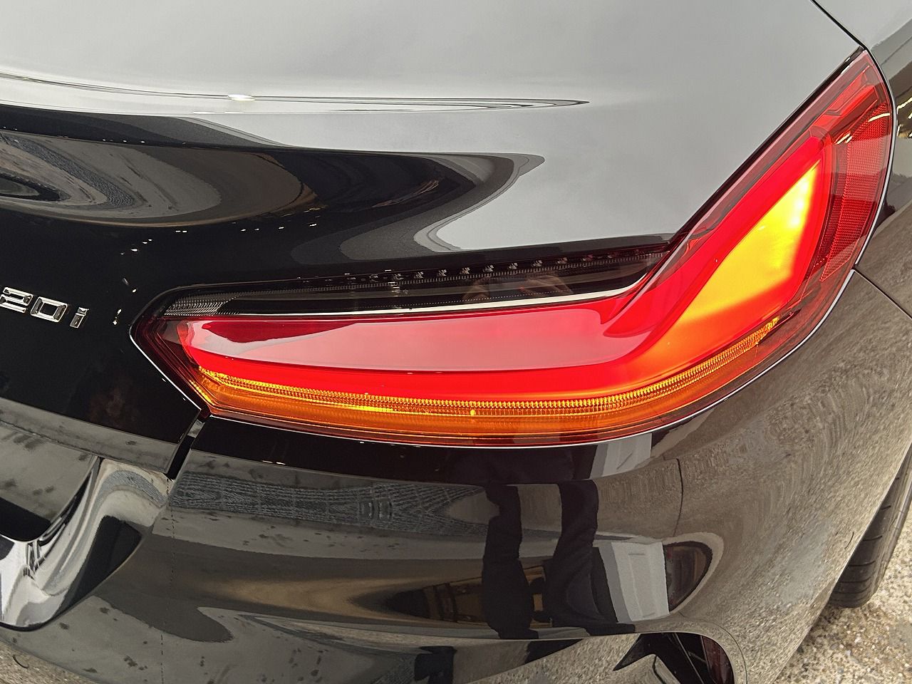 G29 z4 sDrive20i RHD