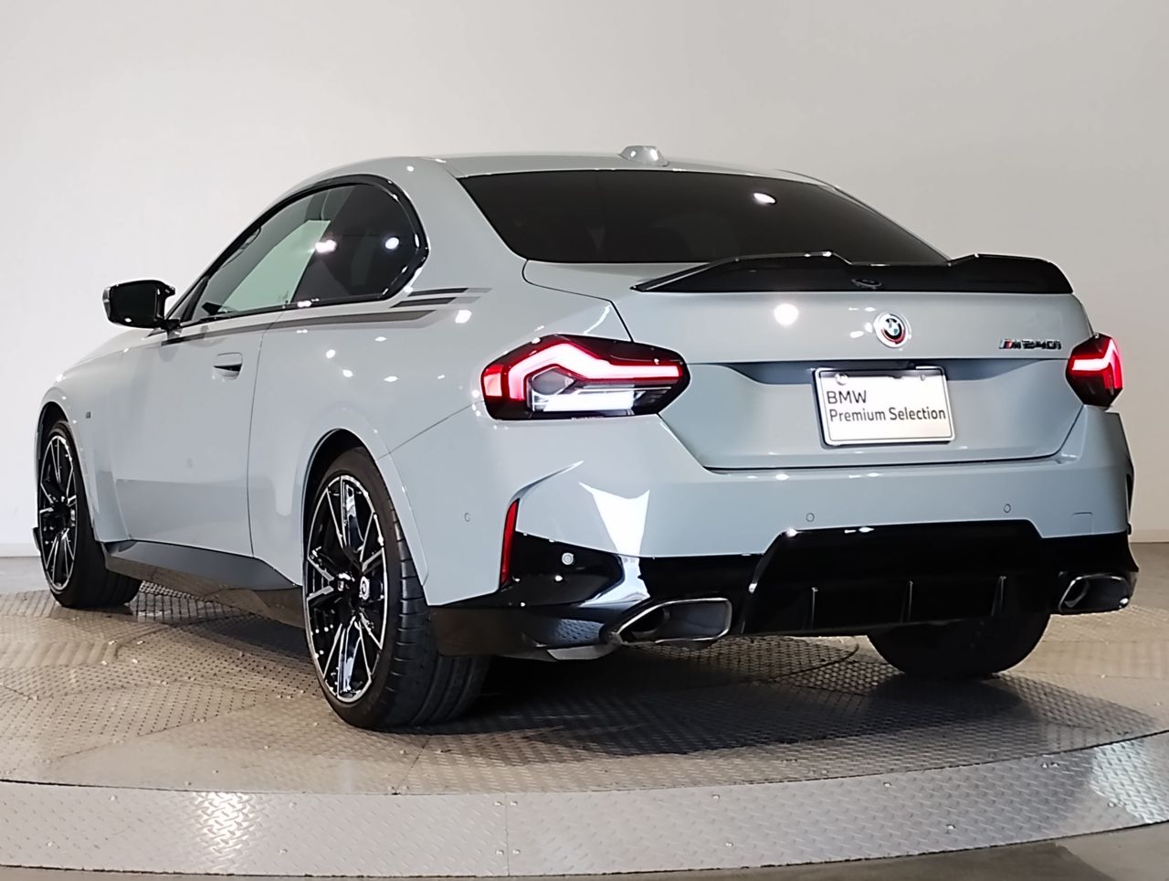 M240i xDrive Coupé RHD