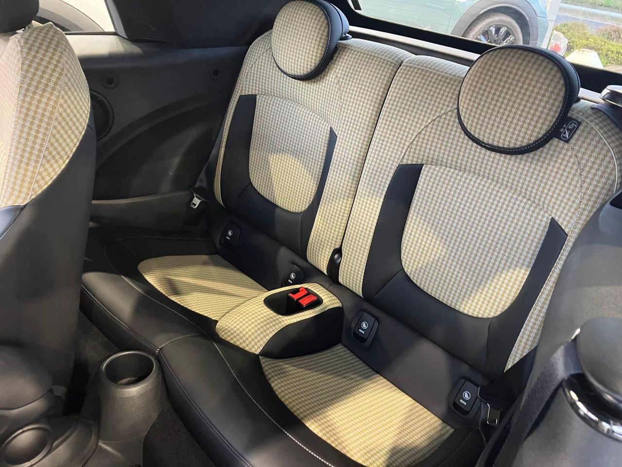 MINI Cooper S Convertible RHD