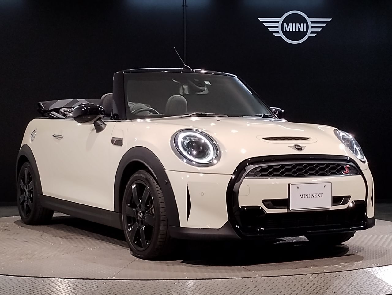 MINI Cooper S Convertible RHD