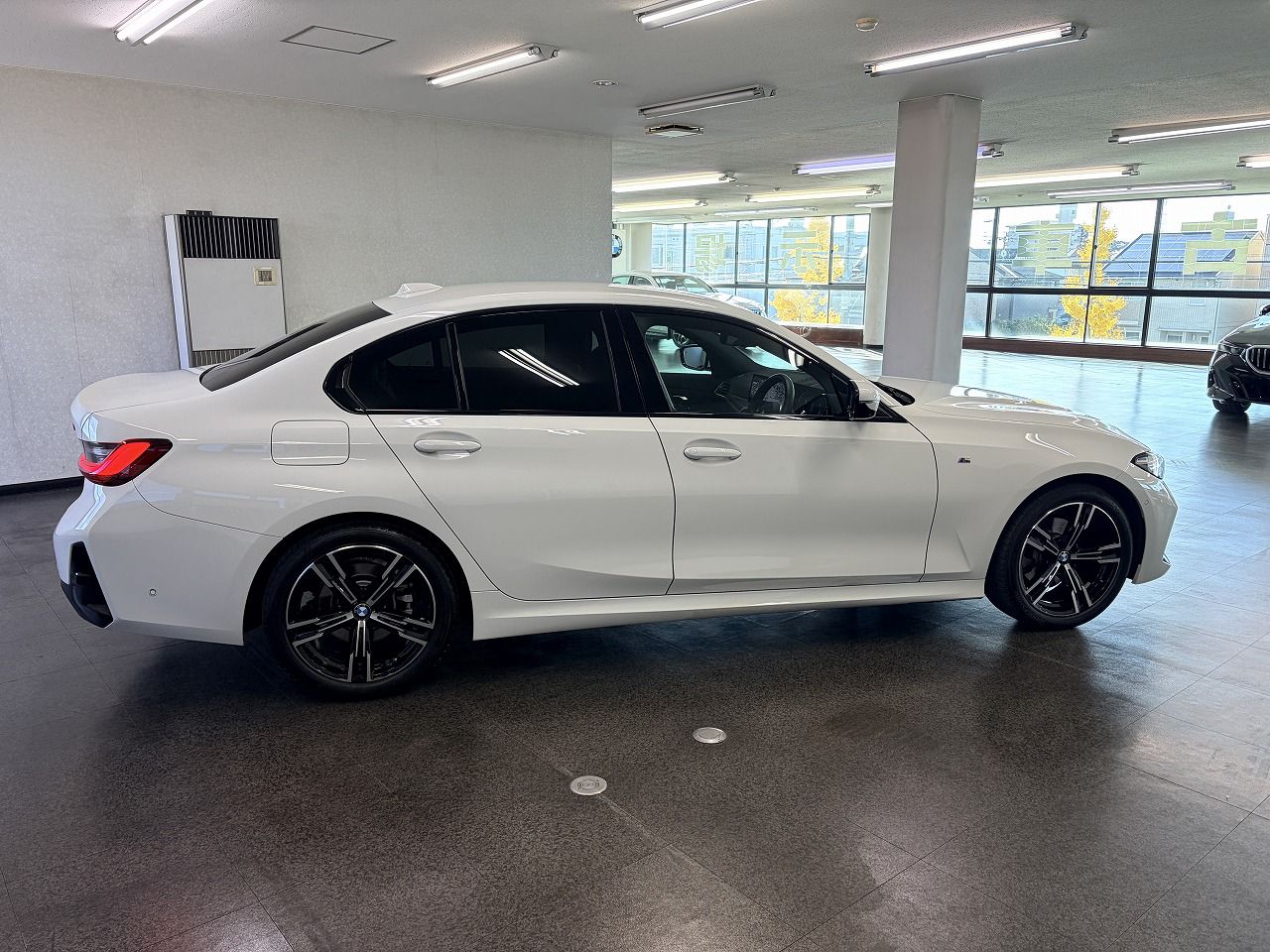 320d xDrive Berline RHD