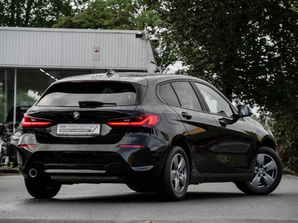 BMW 118