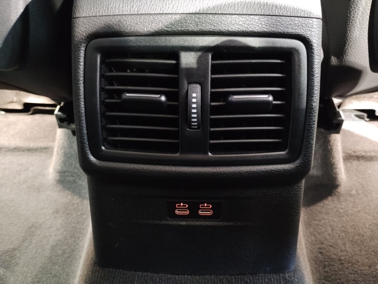 X1 sDrive18i RHD