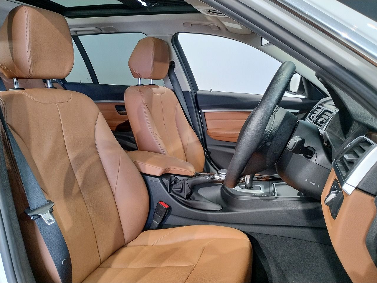 320I TOURING RHD