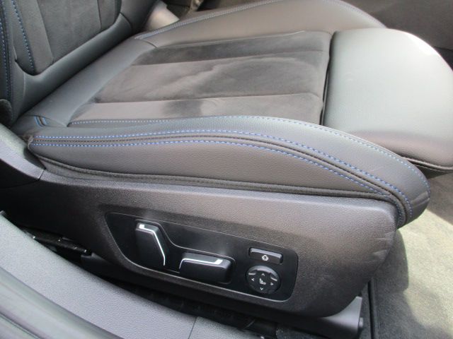 320d xDrive Berline RHD