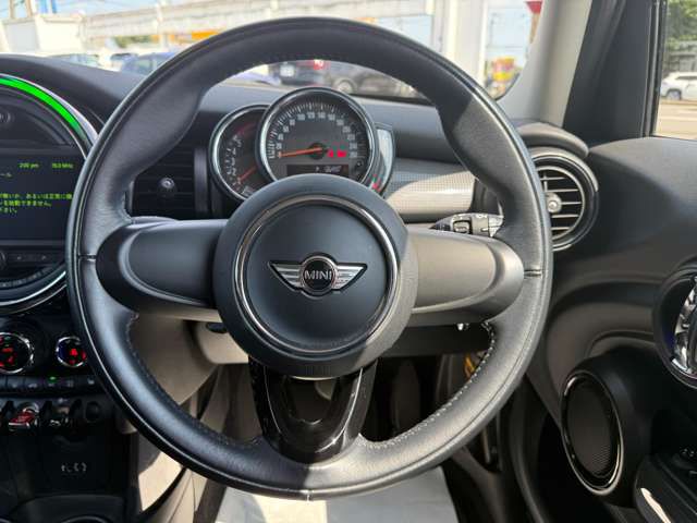 F55 COOPER D (AT)