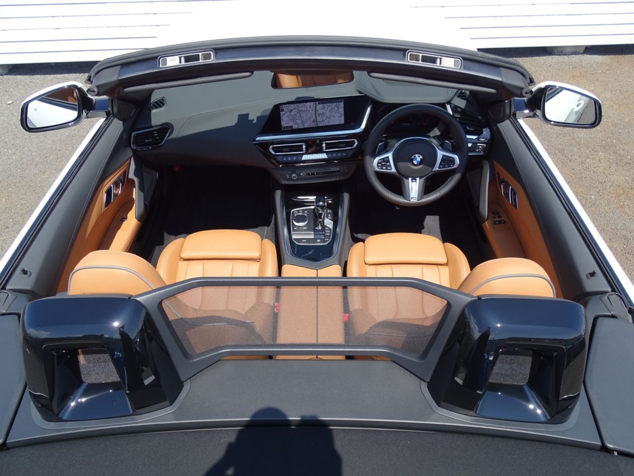G29 z4 sDrive20i RHD