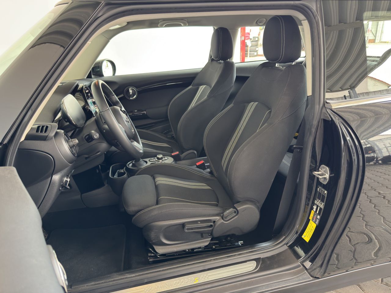 MINI Cooper SE