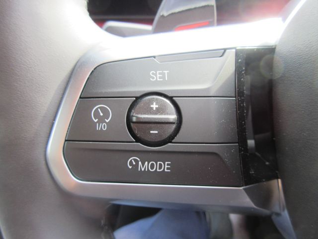 iX2 xDrive30 MSP
