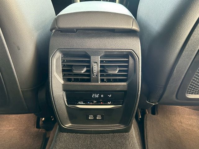G20 320d xDrive RHD Saloon
