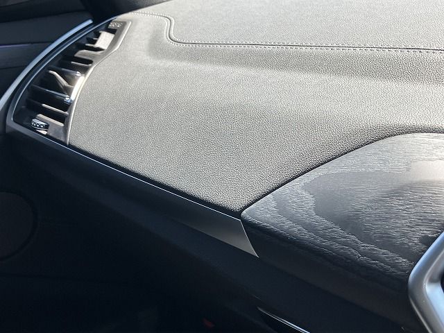 G01 X3 M40i RHD LCI ZA