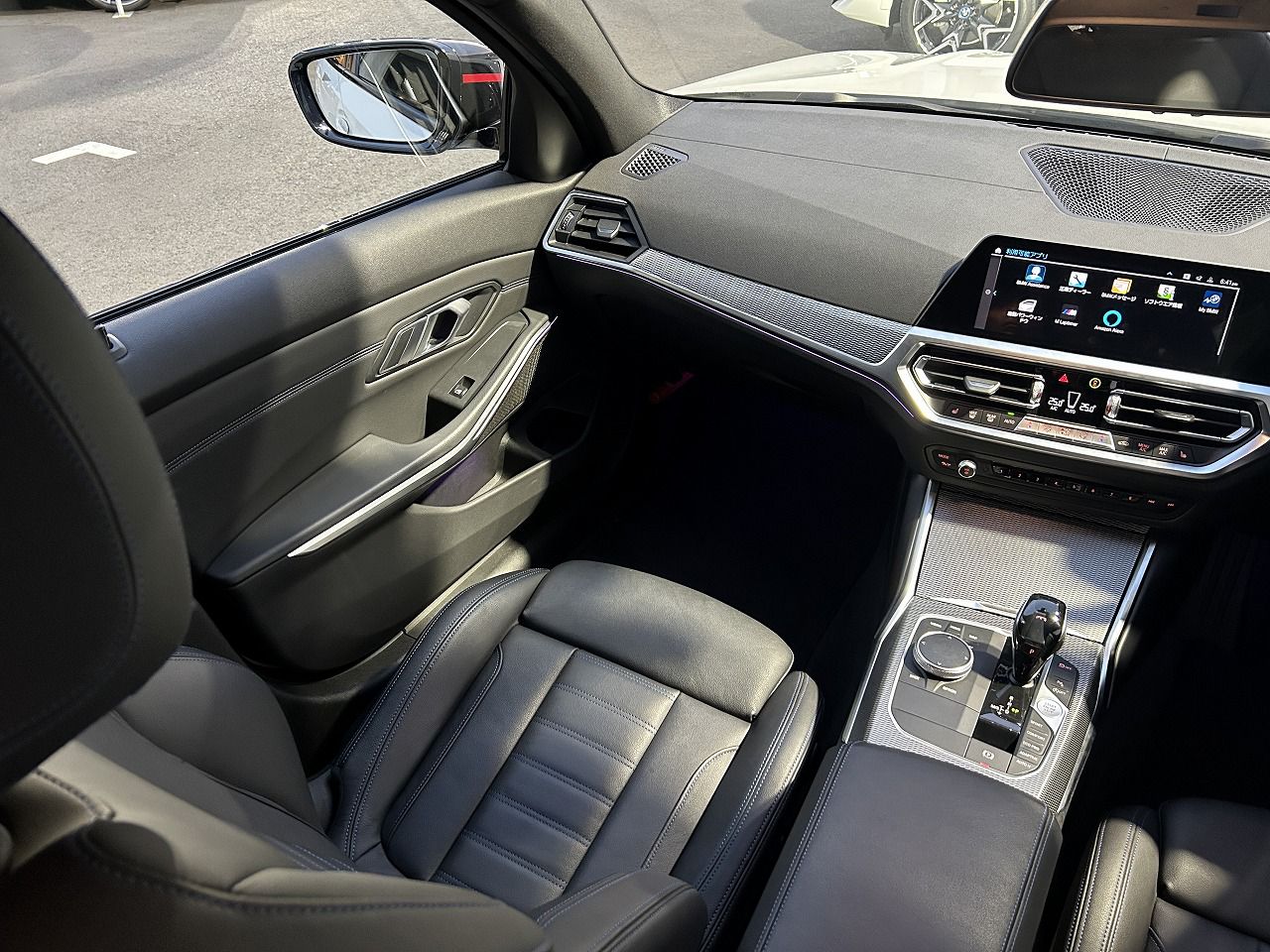 G20 320d xDrive RHD Saloon