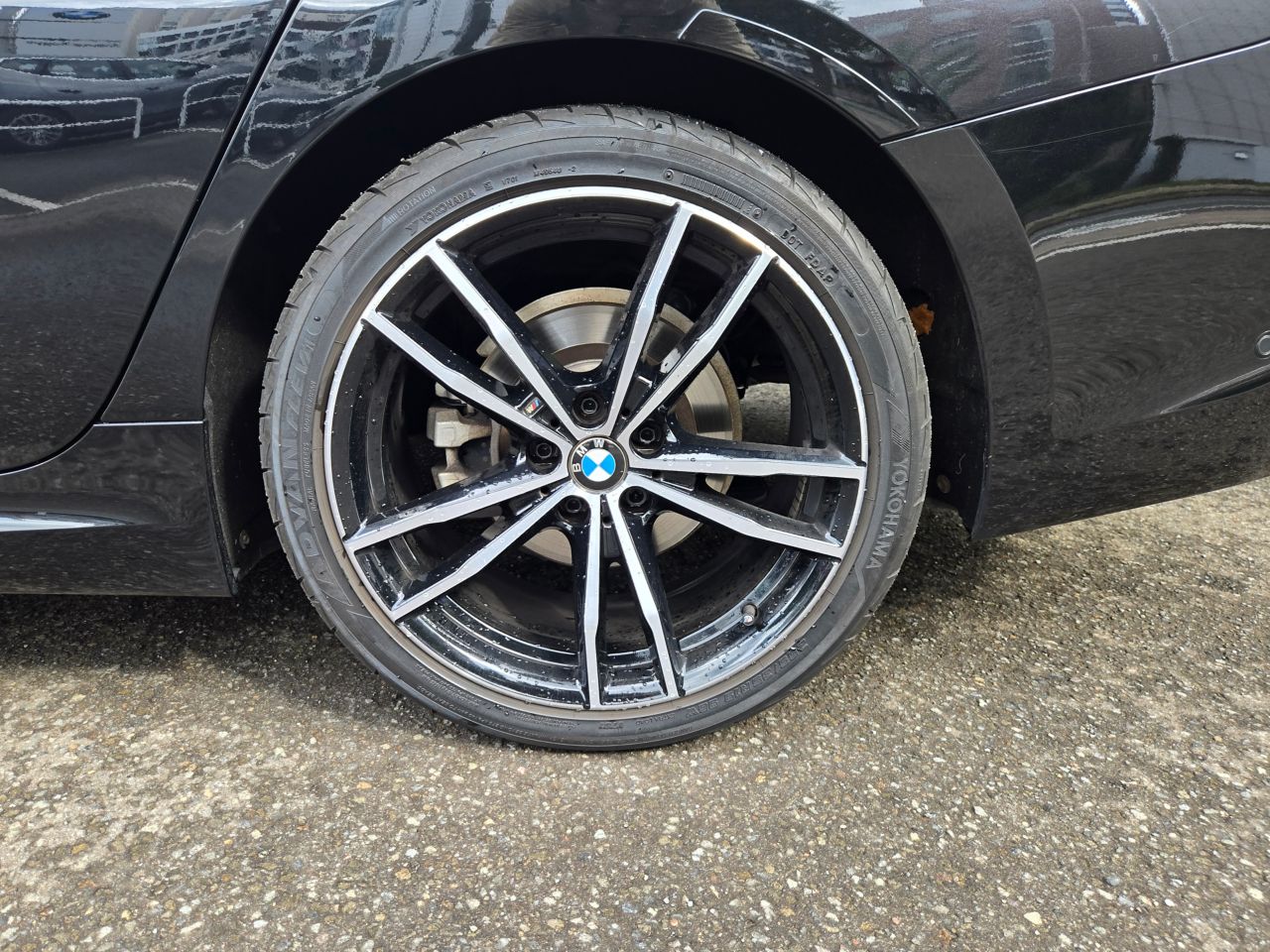 G20 320d xDrive RHD Saloon