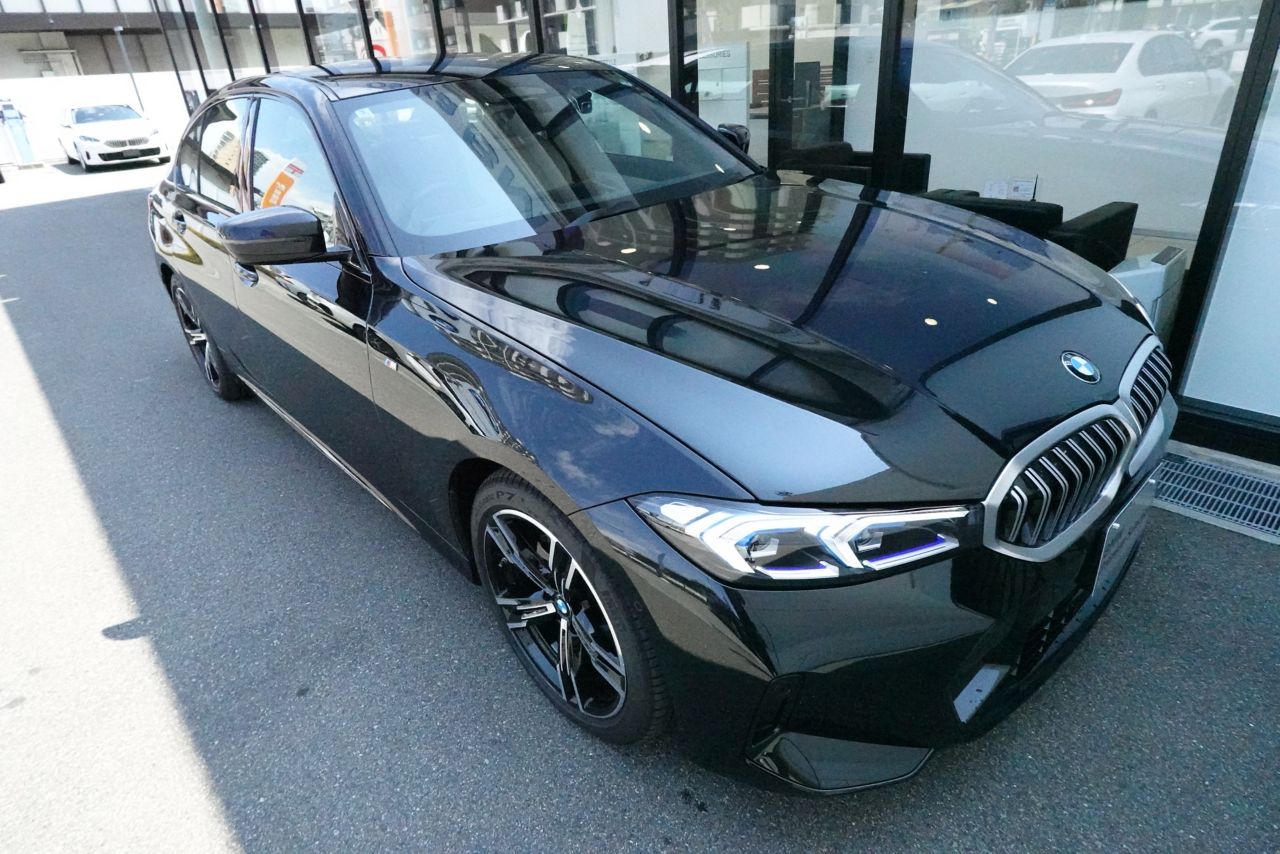 320d xDrive Berline RHD