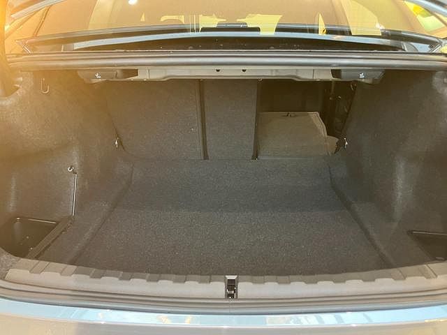 320d xDrive Berline RHD