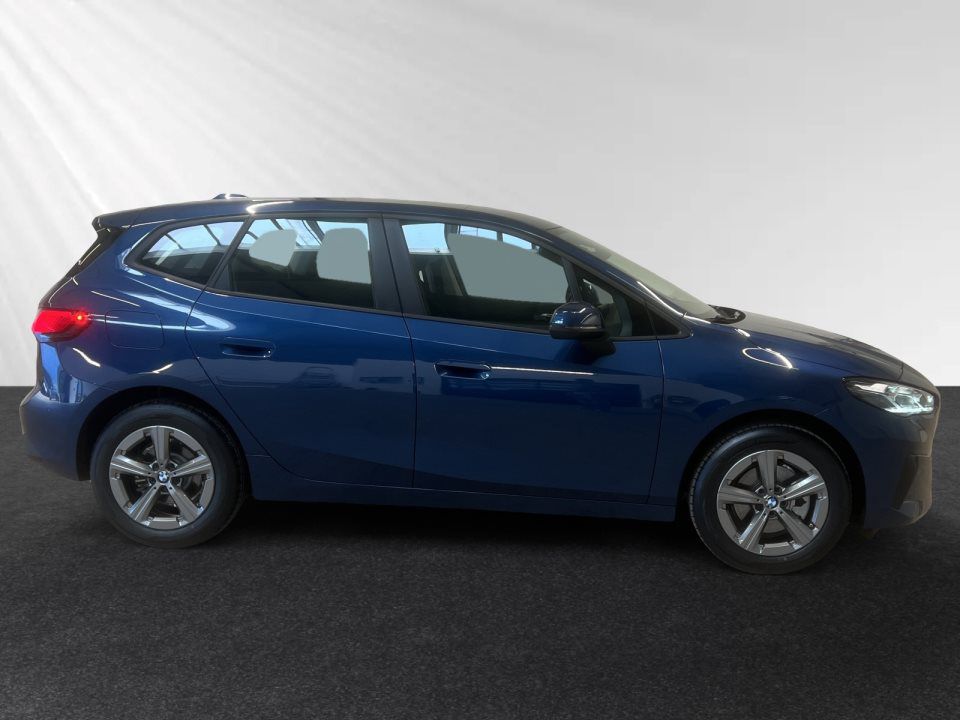 BMW 216