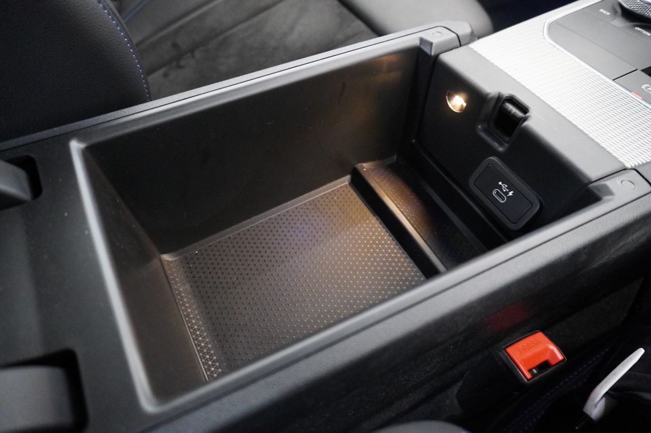 G20 330i Saloon RHD MX