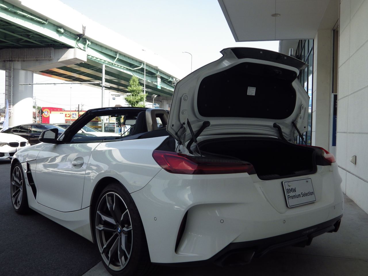G29 Z4 M40i RHD