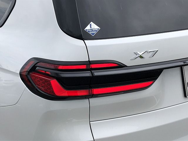 X7 xDrive40d RHD US
