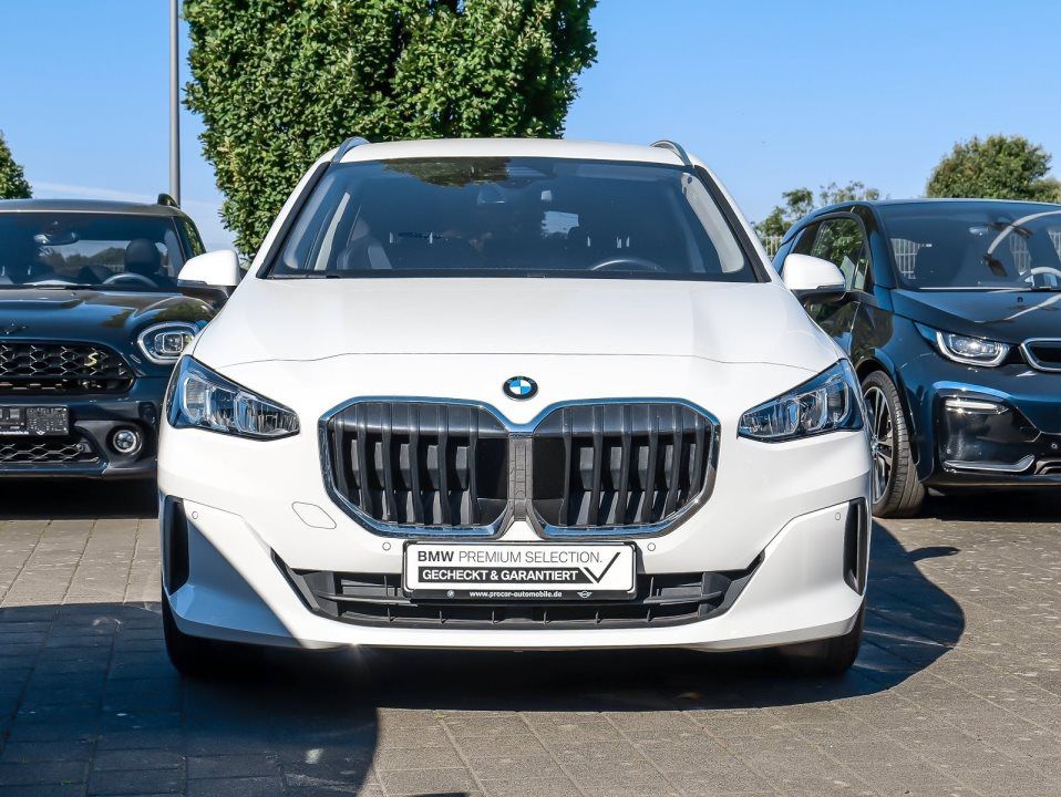 BMW 218