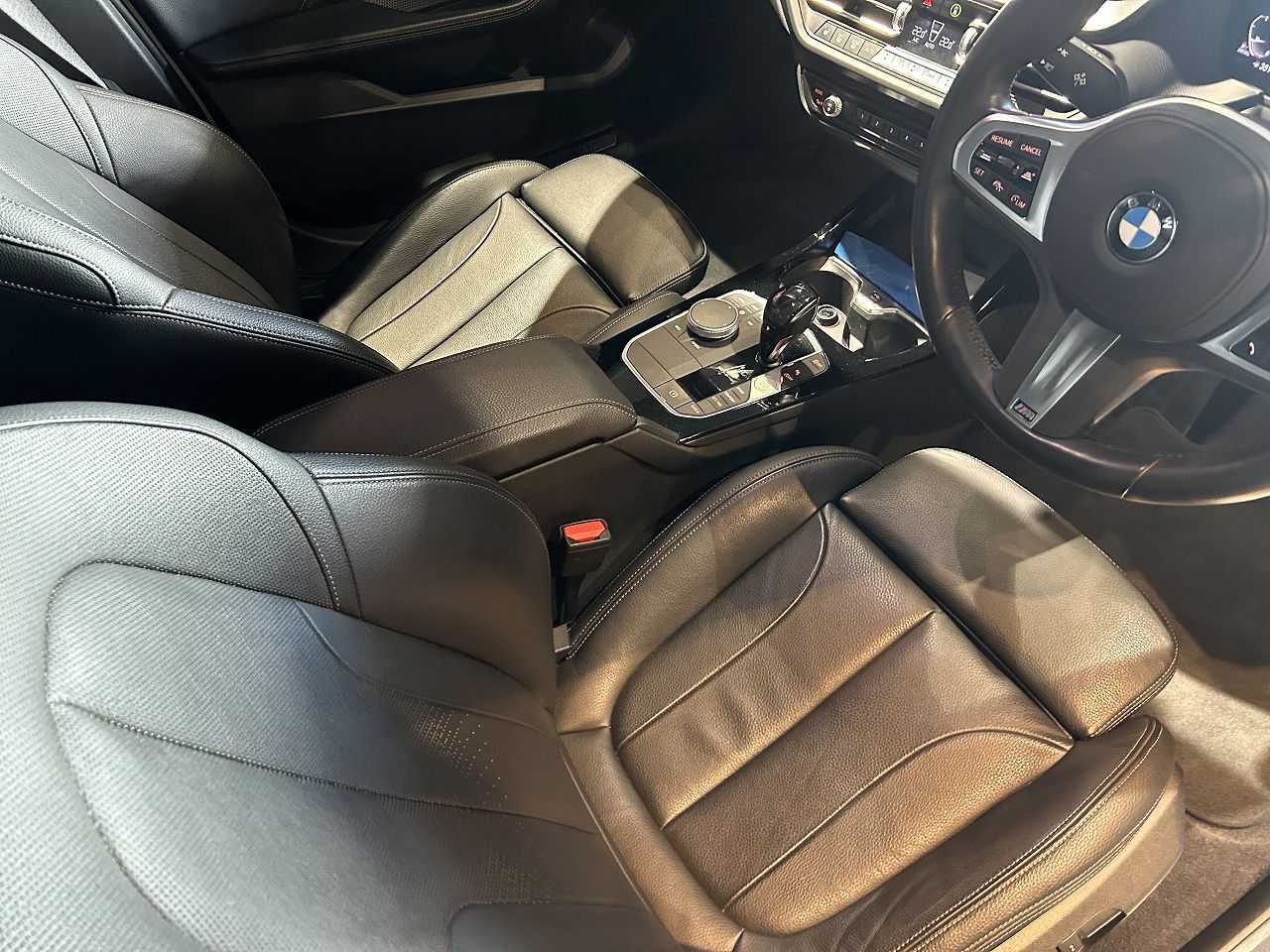 F40 118d Sports Hatch 5-door B47 2.0d