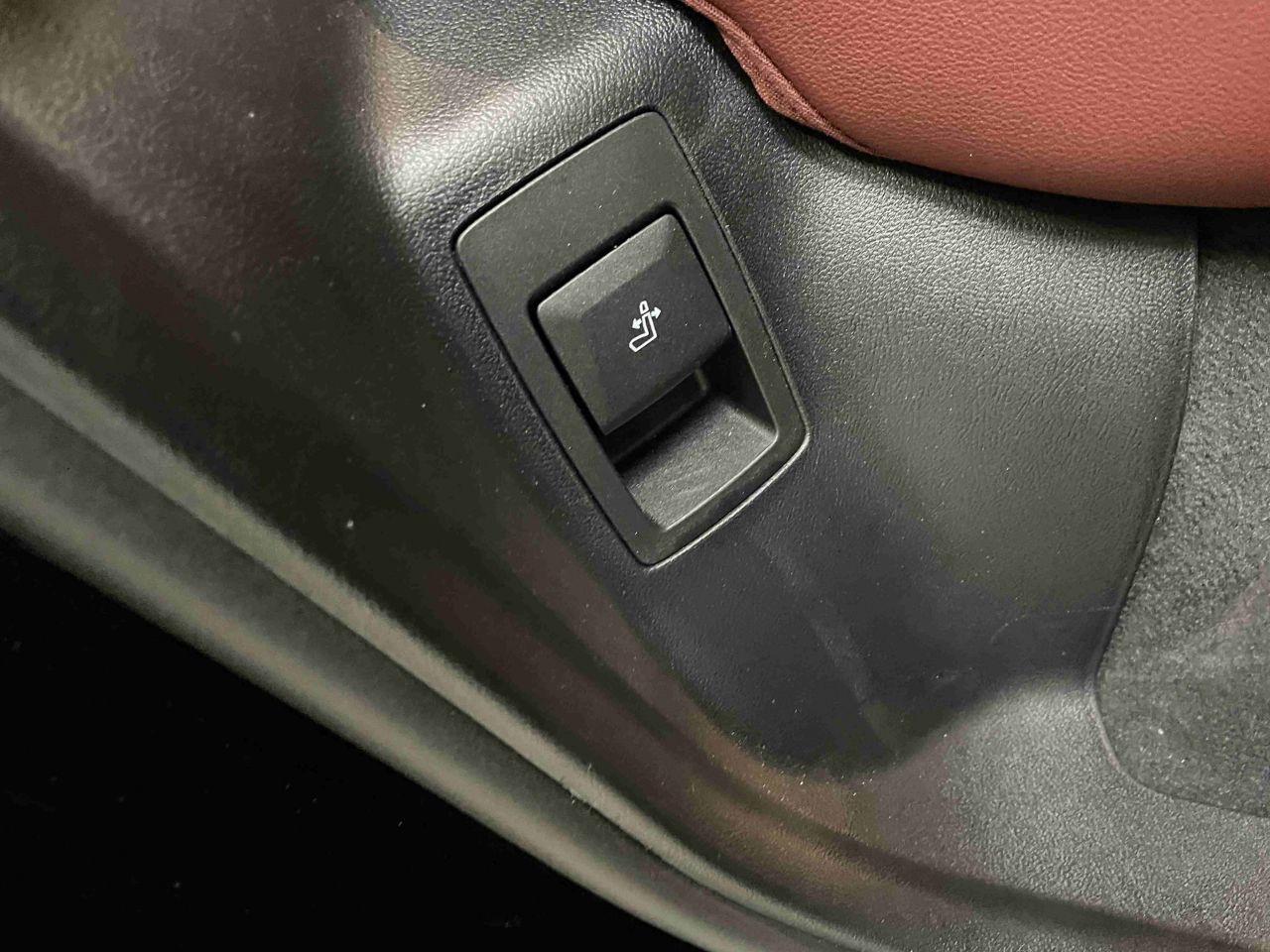 G02 X4 M40i RHD LCI