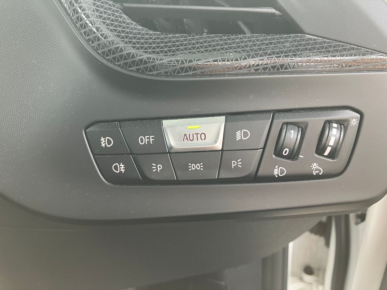F40 118d Sports Hatch 5-door B47 2.0d