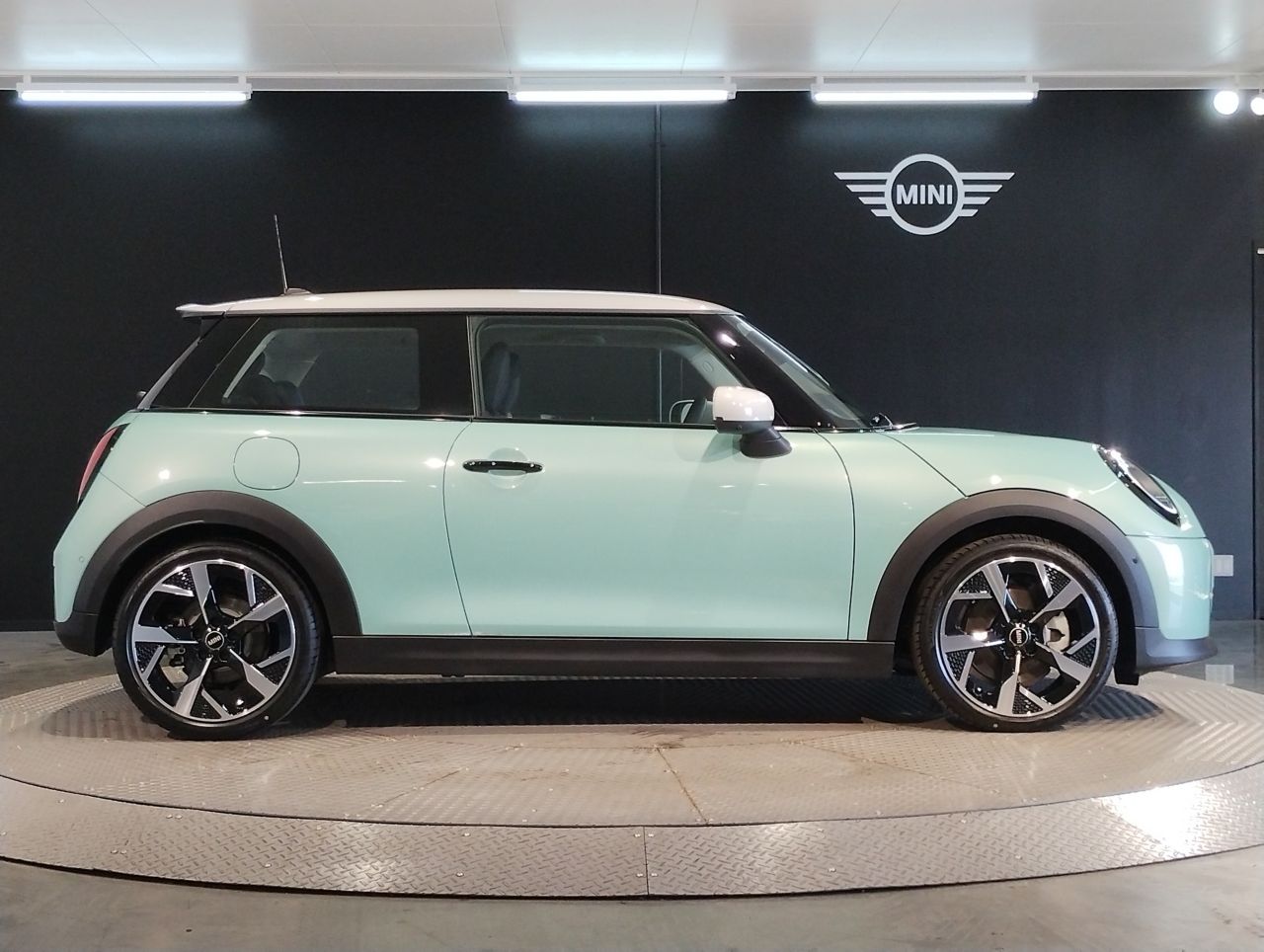 F66 MINI Cooper S 3Dr