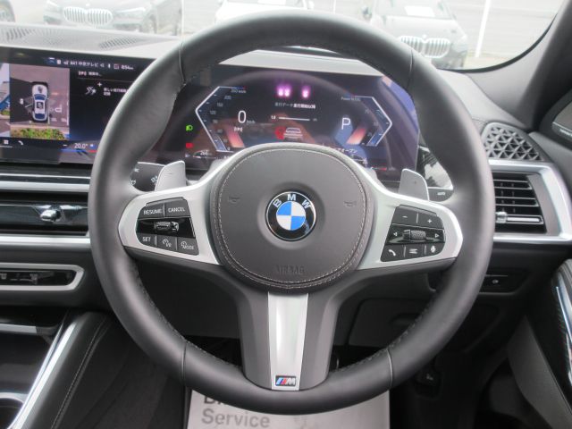 X6 M60i xDrive RHD