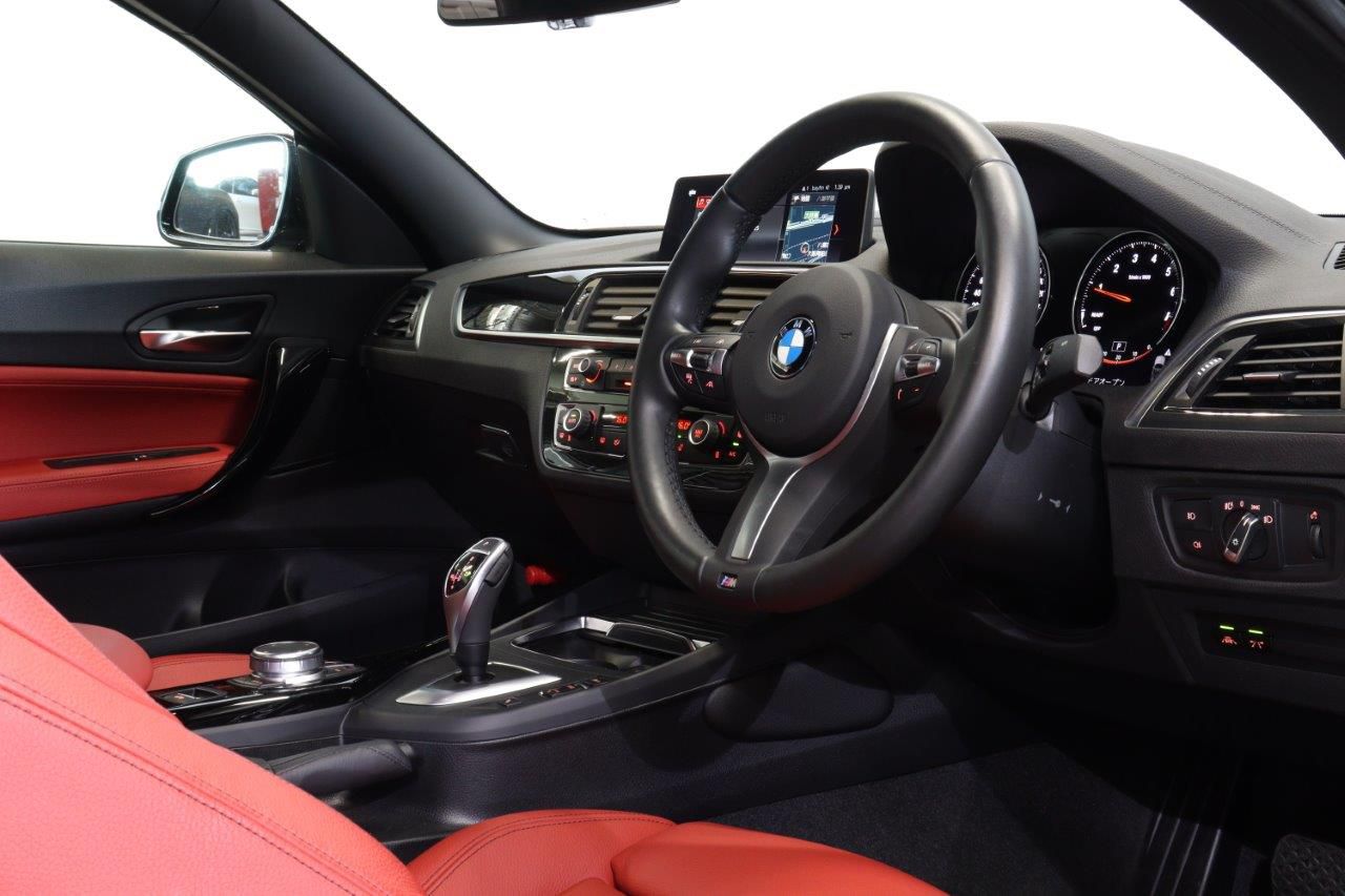 220I CABRIOLET RHD