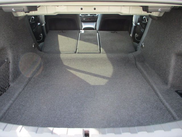 320d xDrive Berline RHD