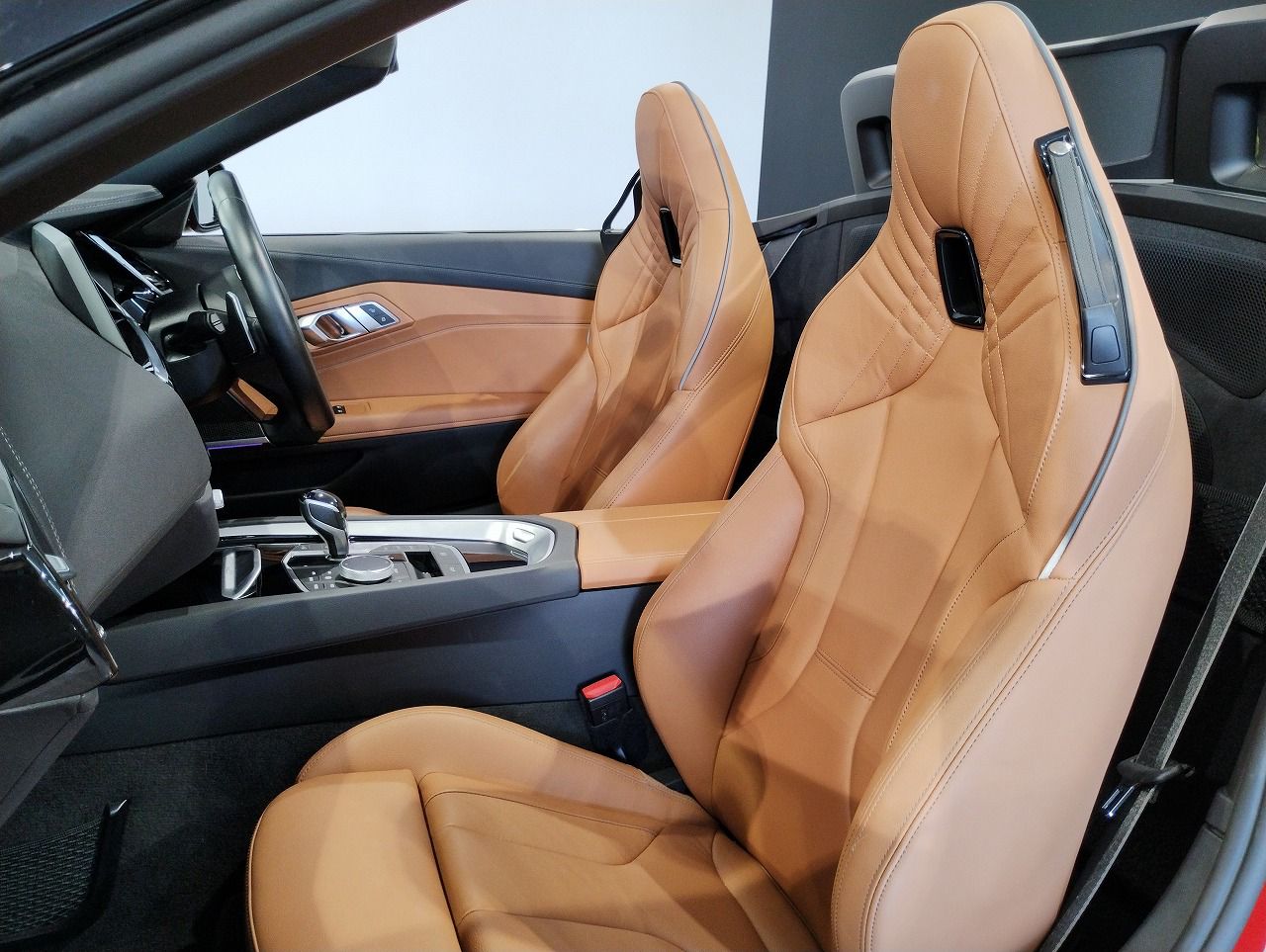 G29 z4 sDrive20i RHD