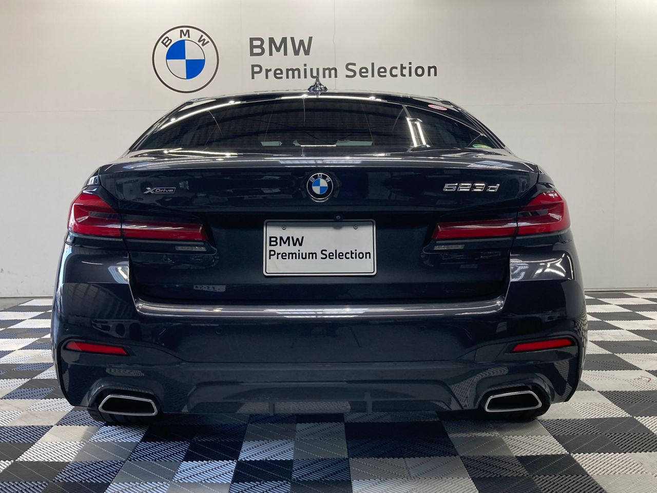 520d xDrive Sedan RHD