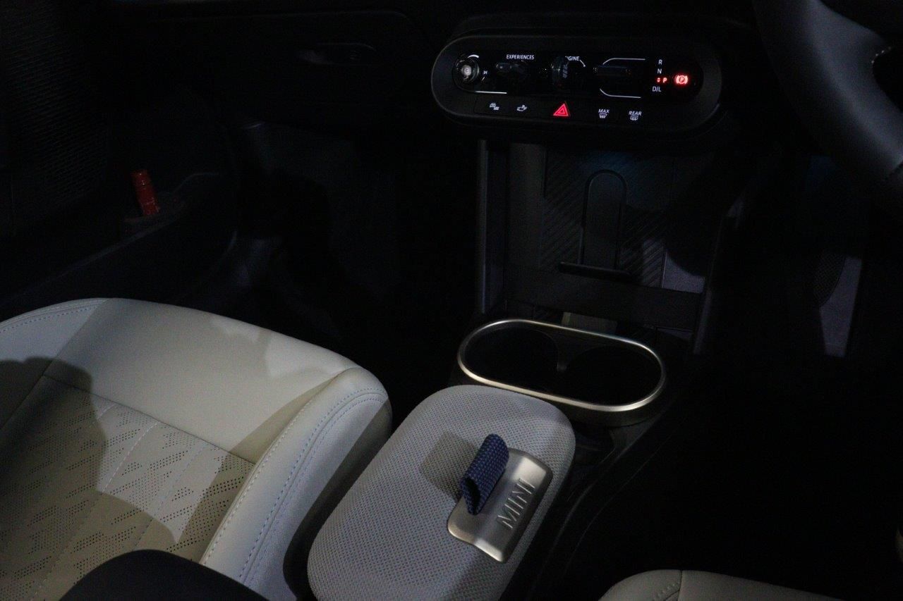 F67 MINI Cooper Convertible C