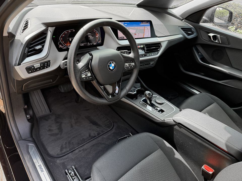 BMW 118