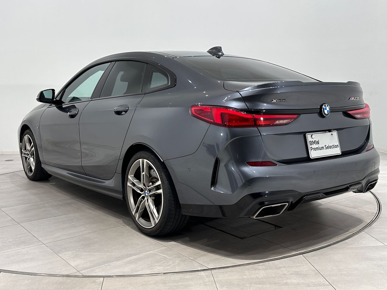 F4* **35i xDrive **** ***** B48 2.0i